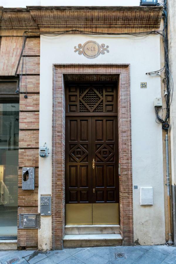 Alvarez Quintero Central Superior Sevilla Exterior foto